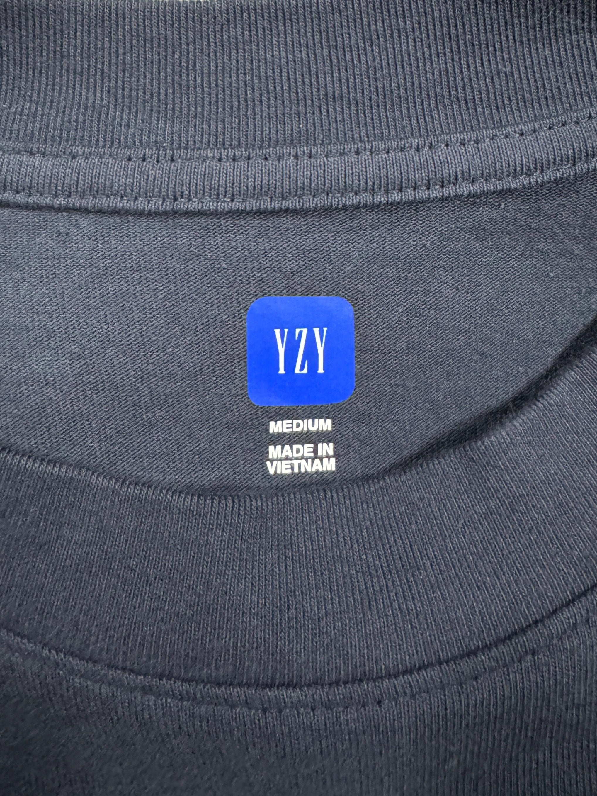 YZY GAP LONG SLEEVE